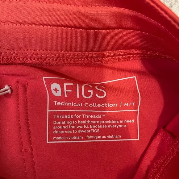 Figs High Waisted Scrub Pants in Clay Size Medium Tall - Picture 4 of 4